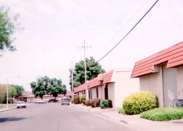 Community Lane